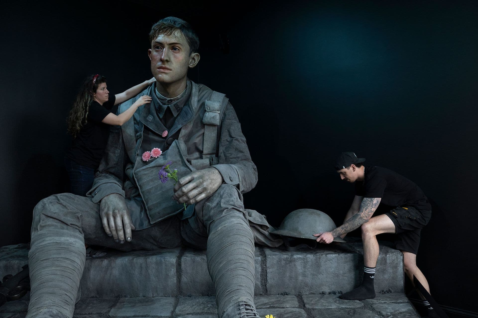 Encounters Installation featuring life-size soldier sculpture by Wētā Workshop, NZ Liberation Museum